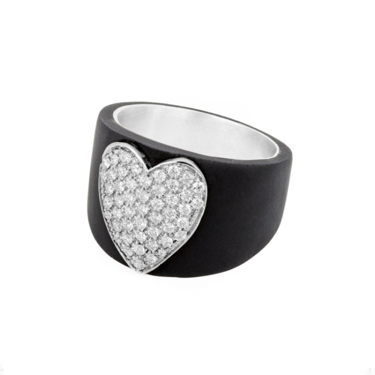 ANELLO CON CUORE IN ORO E BRILLANTI