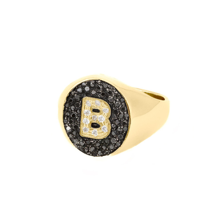 ANELLO IN ORO E INIZIALE IN BRILLANTI
