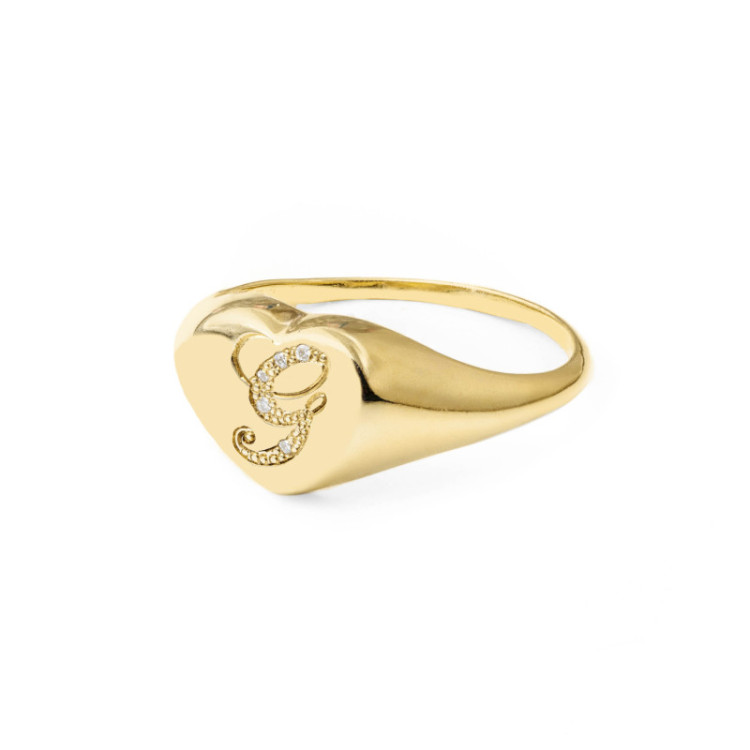 ANELLO IN ORO 9KT E INIZIALE INCISA IN BRILLANTI ANELLO IN ORO 9KT E INIZIALE INCISA IN BRILLANTI