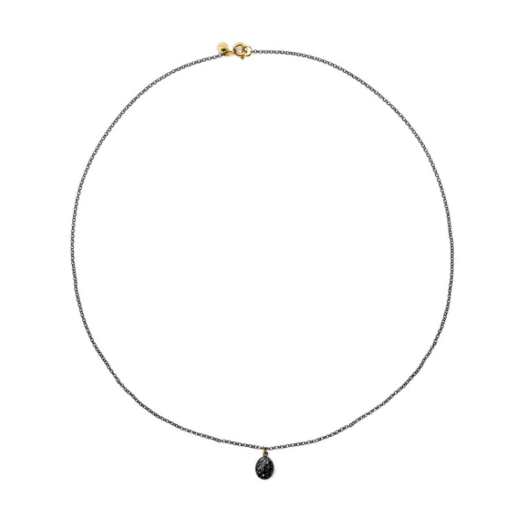 GIROCOLLO CON OVALE IN ORO 9KT E BRILLANTI GIROCOLLO CON OVALE IN ORO 9KT E BRILLANTI